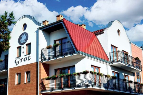 Grot Mrzeżyno - Dom Wypoczynkowy. Wczasy dla Seniora w Mrzeżynie