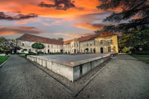 Atrakcje Mrzeżyno. Atrakcje Trzebiatów